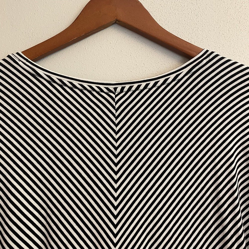 Chico's Striped Top Womens Chico Size 2 Longline 3/4 Sleeve WHITE Black - Picture 10 of 11